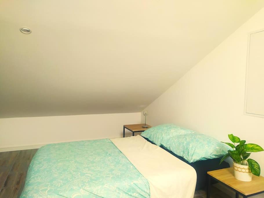 Suite Mansardee Independante, 25Min Lyon-Villefranche Chazay-d'Azergues Exterior photo